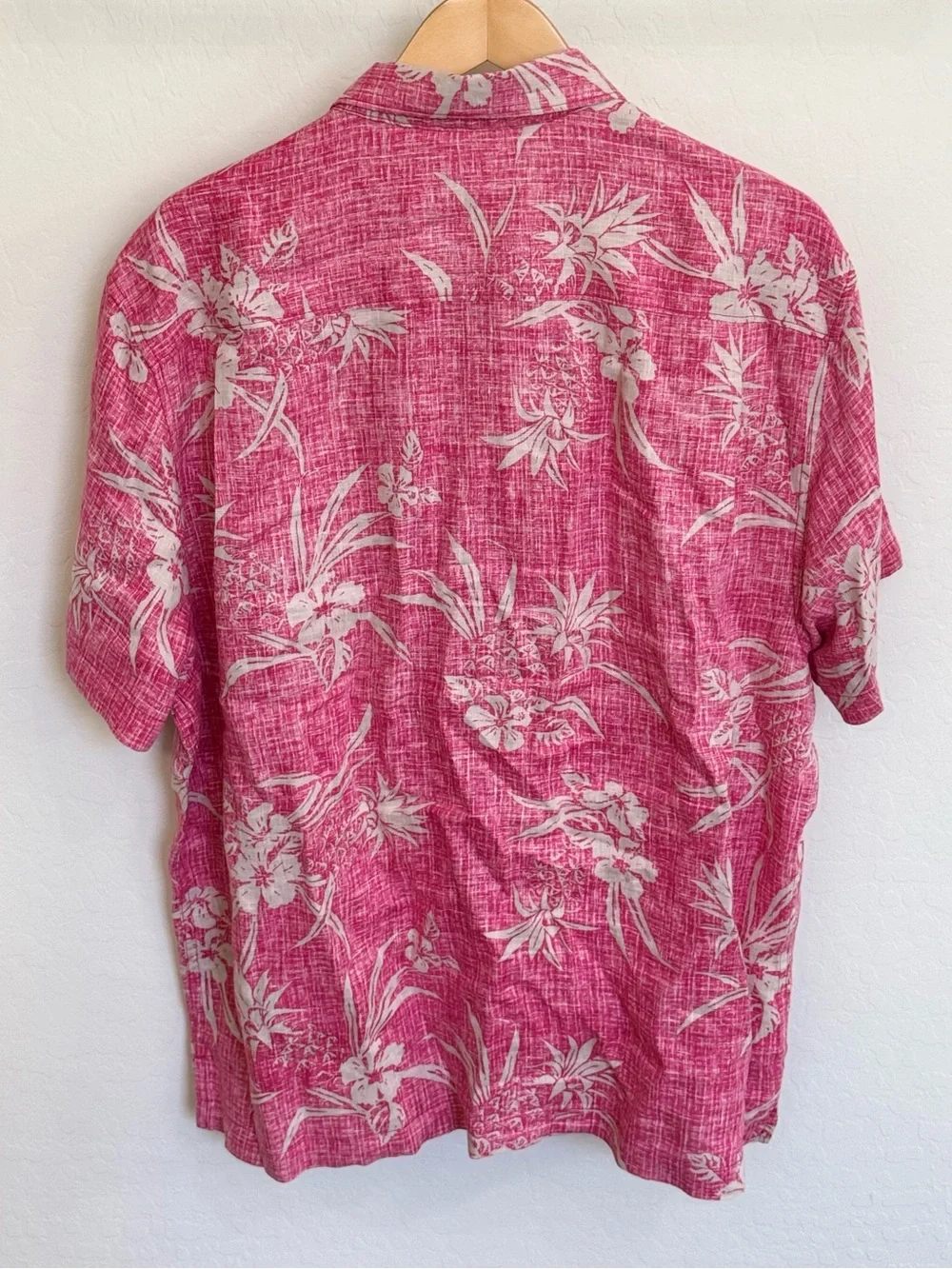 Tommy Bahama Pink Pineapple 100% Linen Hawaiian Island Button Up Camp Shirt XL